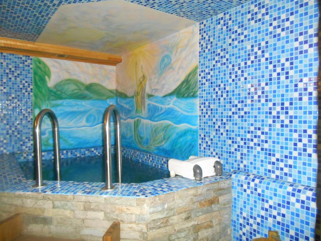 Galirad Hotel Öskemen Bagian luar foto