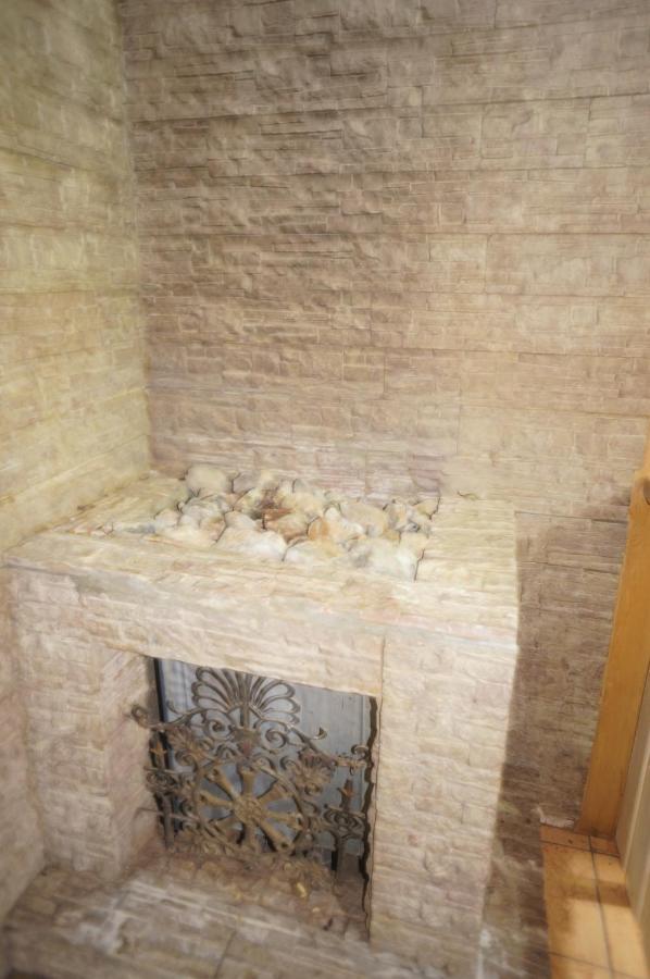 Galirad Hotel Öskemen Bagian luar foto