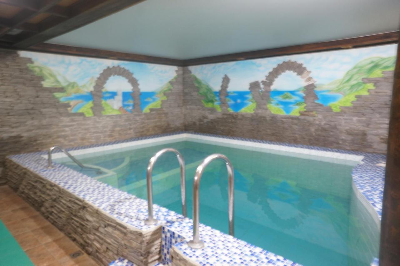 Galirad Hotel Öskemen Bagian luar foto